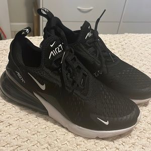 Nike air max 270- women’s